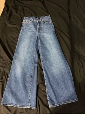 7 For All Mankind Wide-Leg Jeans in Medium Blue Wash